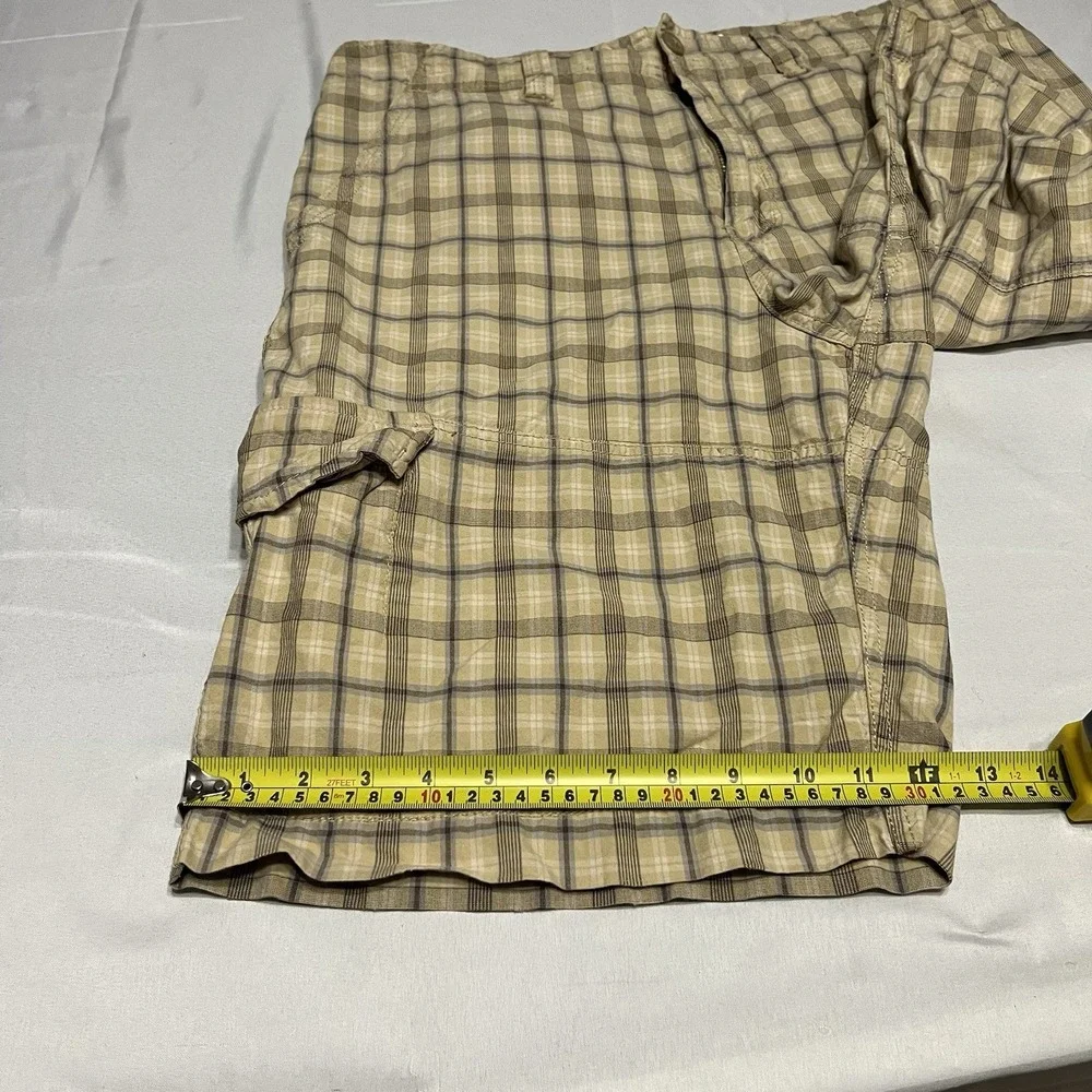 Y2K Aeropostale Plaid Cargo Shorts Mens Size 36 Beige Baggy Skater Preppy Surf